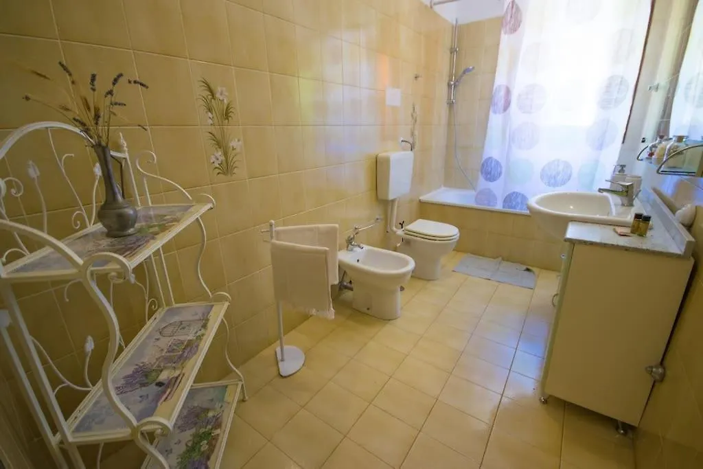 5 Minutes From The Seafront -Apartment & Garden Olbia