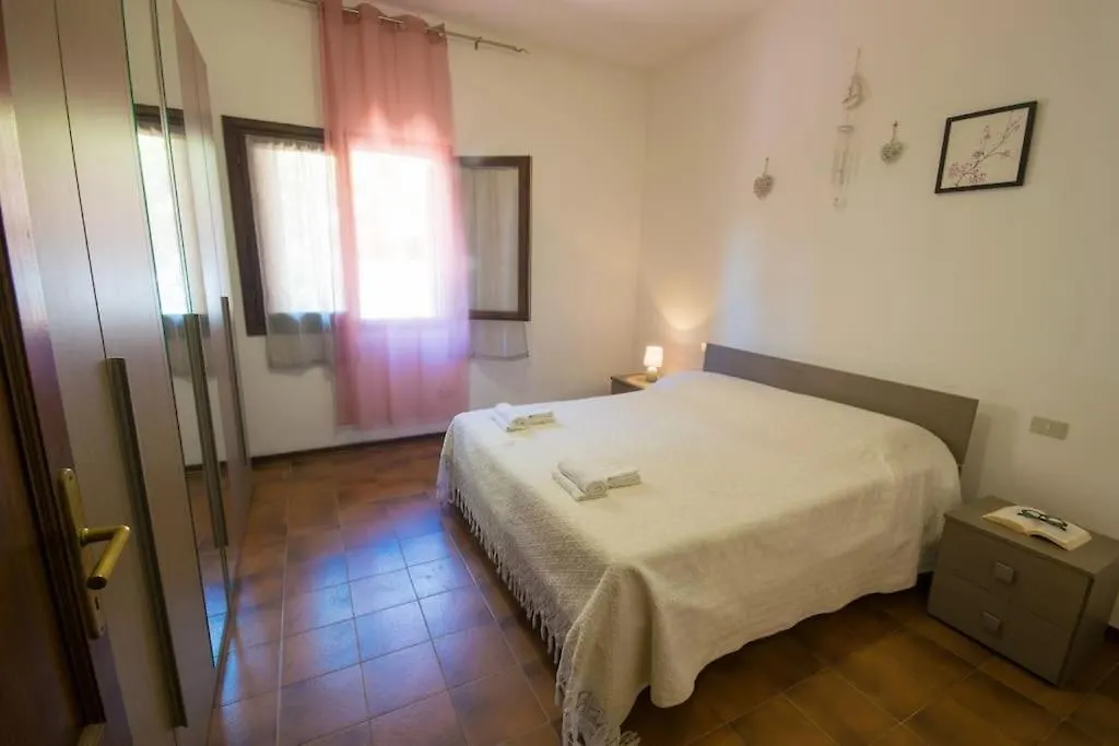 5 Minutes From The Seafront -Apartment & Garden Olbia Olaszország