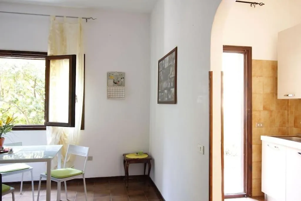 5 Minutes From The Seafront -Apartment & Garden Olbia